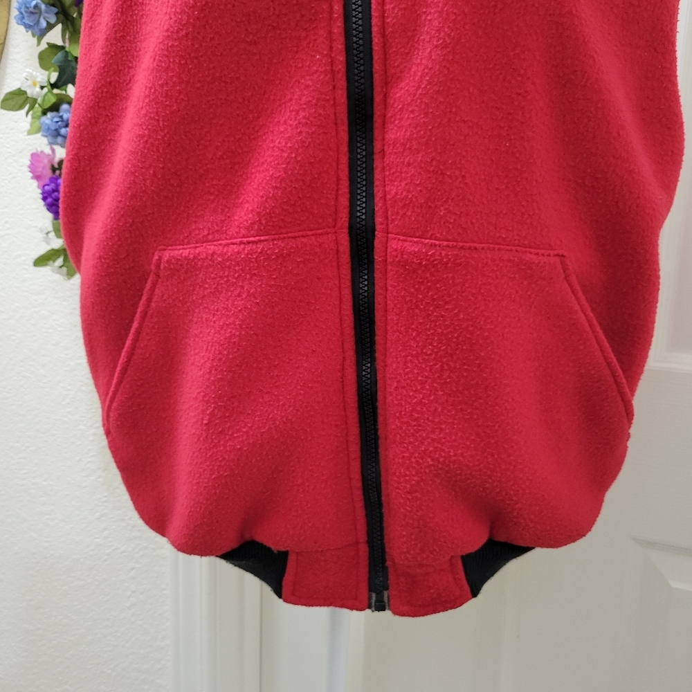 Vest - Picture 7 of 9